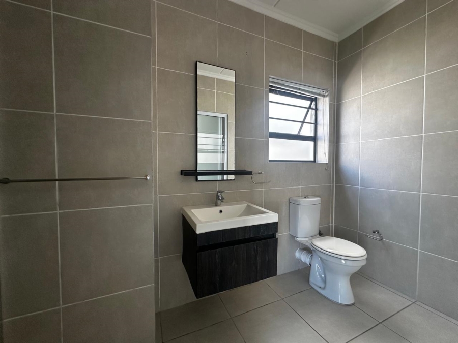 To Let 3 Bedroom Property for Rent in Sandown Western Cape